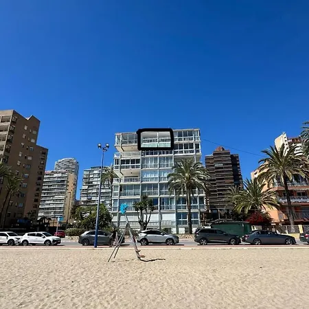 Апартаменты Esmeralda, Beachfront Poniente, 1st Line Frontal Seaview, Ocean Terrace