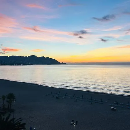 Esmeralda, Beachfront Poniente, 1st Line Frontal Seaview, Ocean Terrace Appartement Benidorm