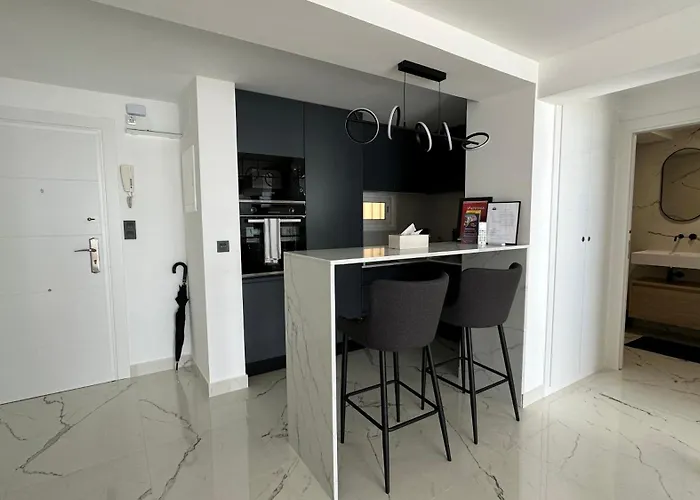 Esmeralda, Beachfront Poniente, 1st Line Frontal Seaview, Ocean Terrace Апартаменты
