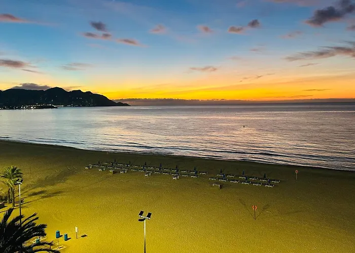 Апартаменты Esmeralda, Beachfront Poniente, 1st Line Frontal Seaview, Ocean Terrace